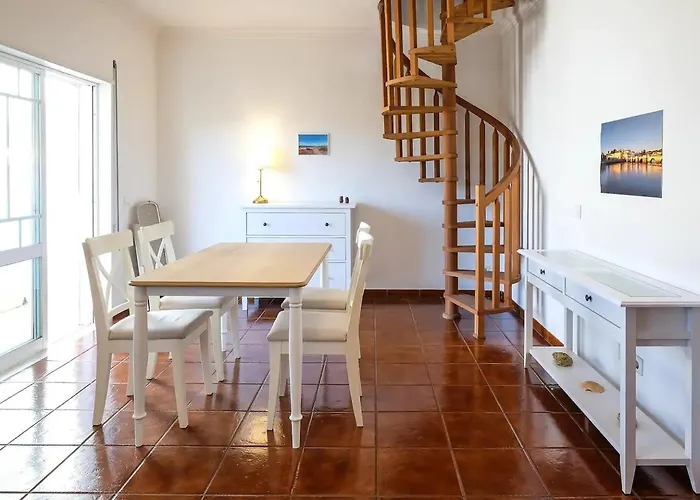 Casa Lomila Belavista - Roof Terrace & 2 Balconies Apartament *