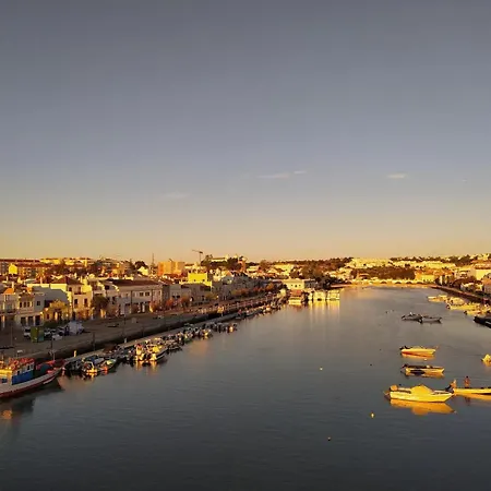 Casa Lomila Belavista - Roof Terrace & 2 Balconies דירה טאווירה