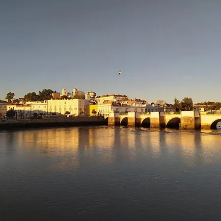 דירה Casa Lomila Belavista - Roof Terrace & 2 Balconies טאווירה