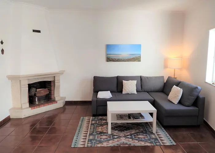 Casa Lomila Belavista - Roof Terrace & 2 Balconies 아파트